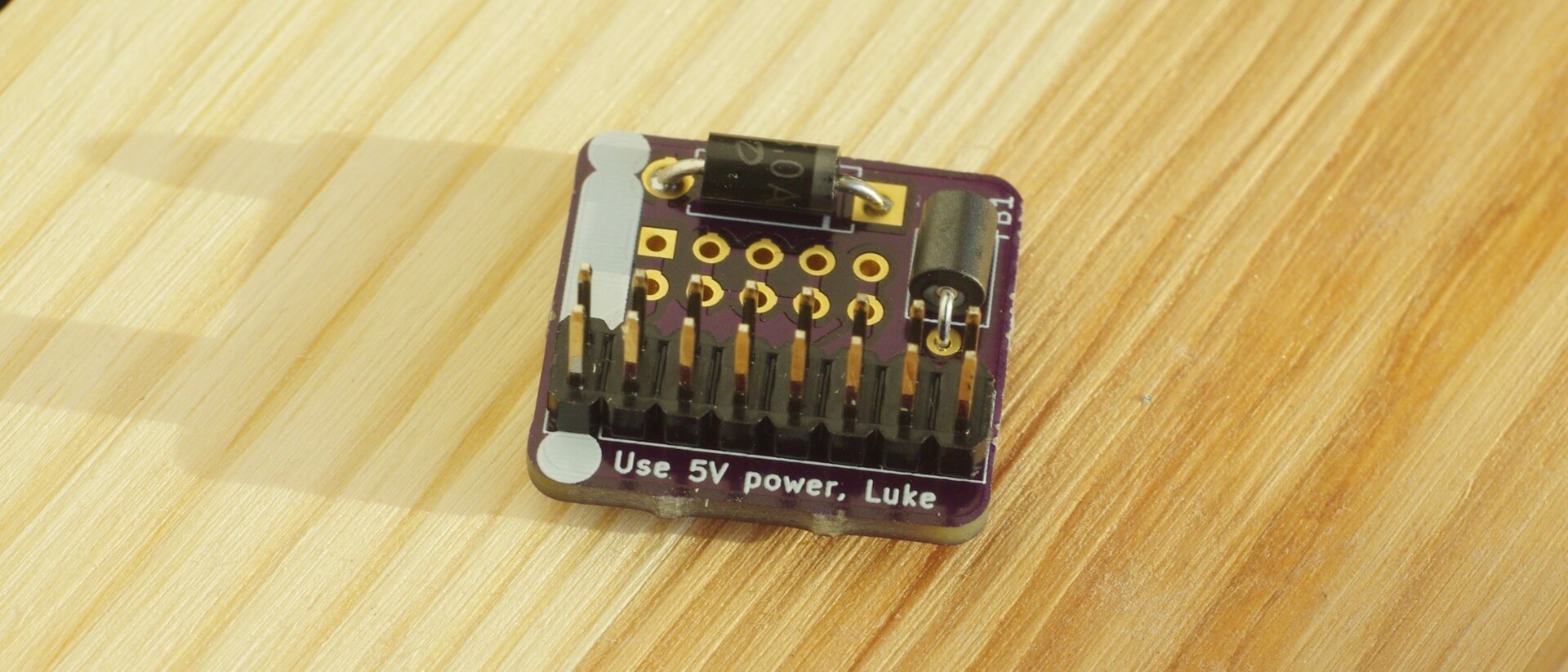 +5V adapter top view