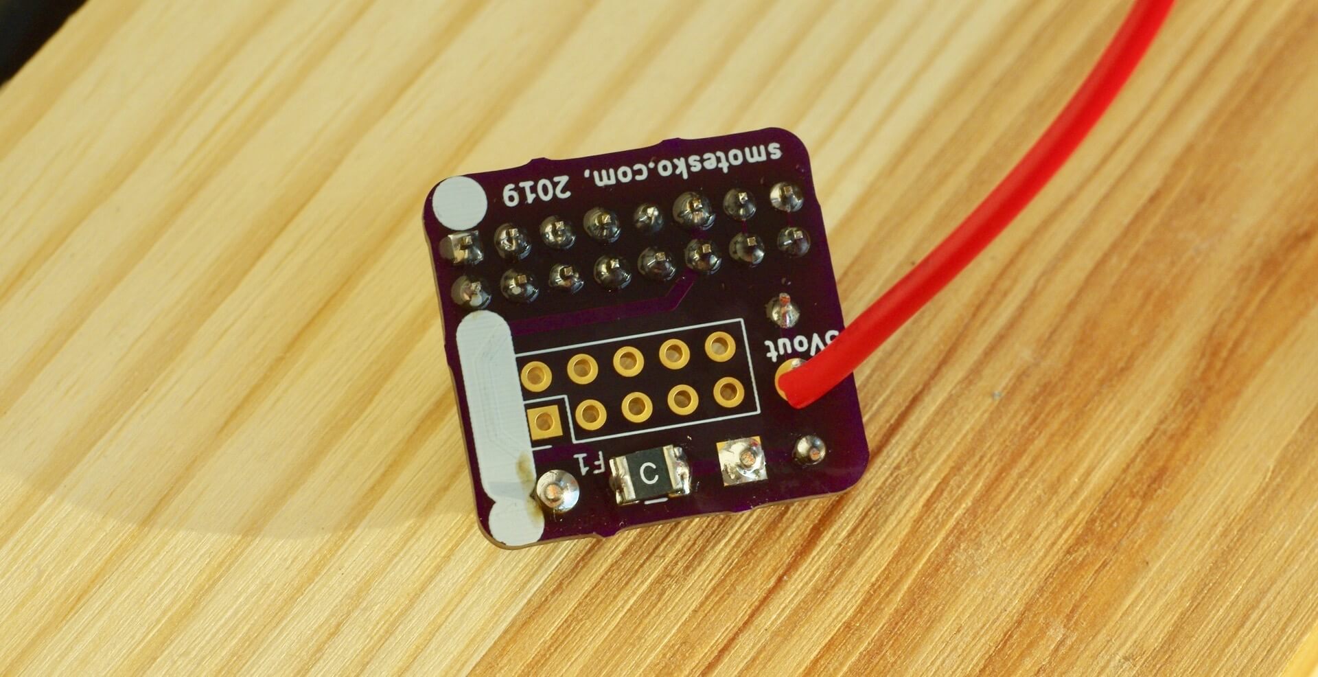 +5V adapter with a wire attached